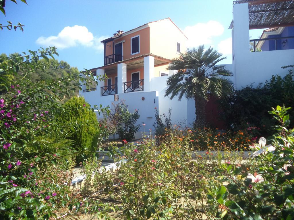 Ilis Villas Kastro-Kyllini エクステリア 写真