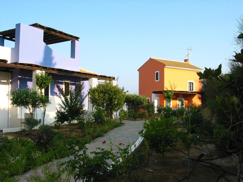 Ilis Villas Kastro-Kyllini エクステリア 写真